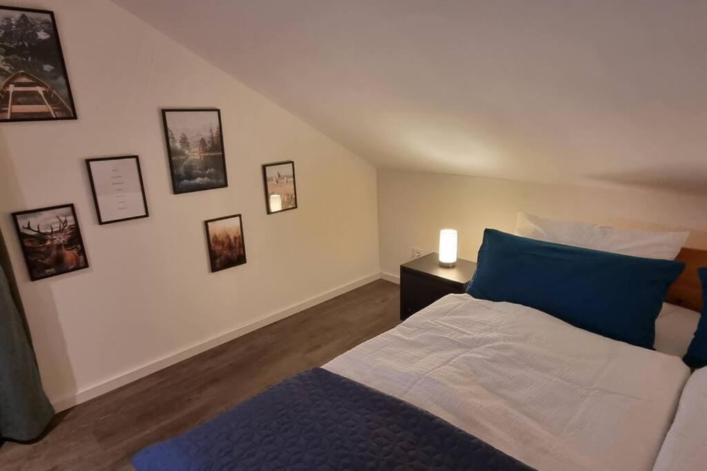 Capa Ferienwohnung Pfalz Нойштадт-ан-дер-Вайнштрасе Екстер'єр фото