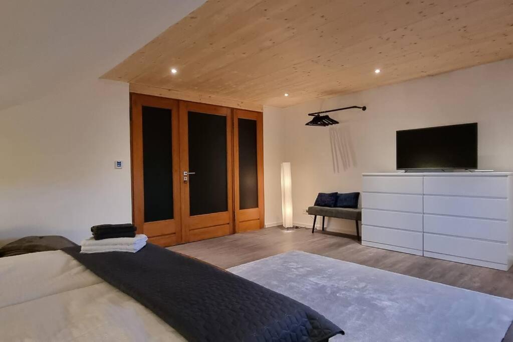 Capa Ferienwohnung Pfalz Нойштадт-ан-дер-Вайнштрасе Екстер'єр фото
