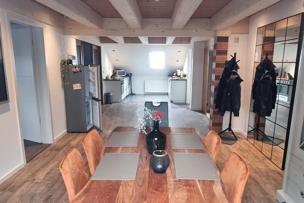 Capa Ferienwohnung Pfalz Нойштадт-ан-дер-Вайнштрасе Екстер'єр фото